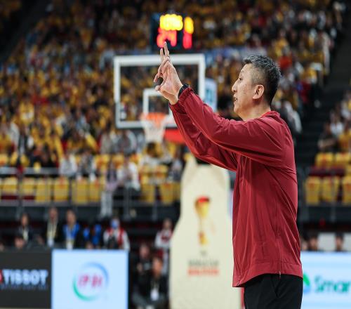 赛程调整,恶劣天气及,冰冻路面影,亚博体育,亚博体育官网,亚博体育app,亚博体育下载